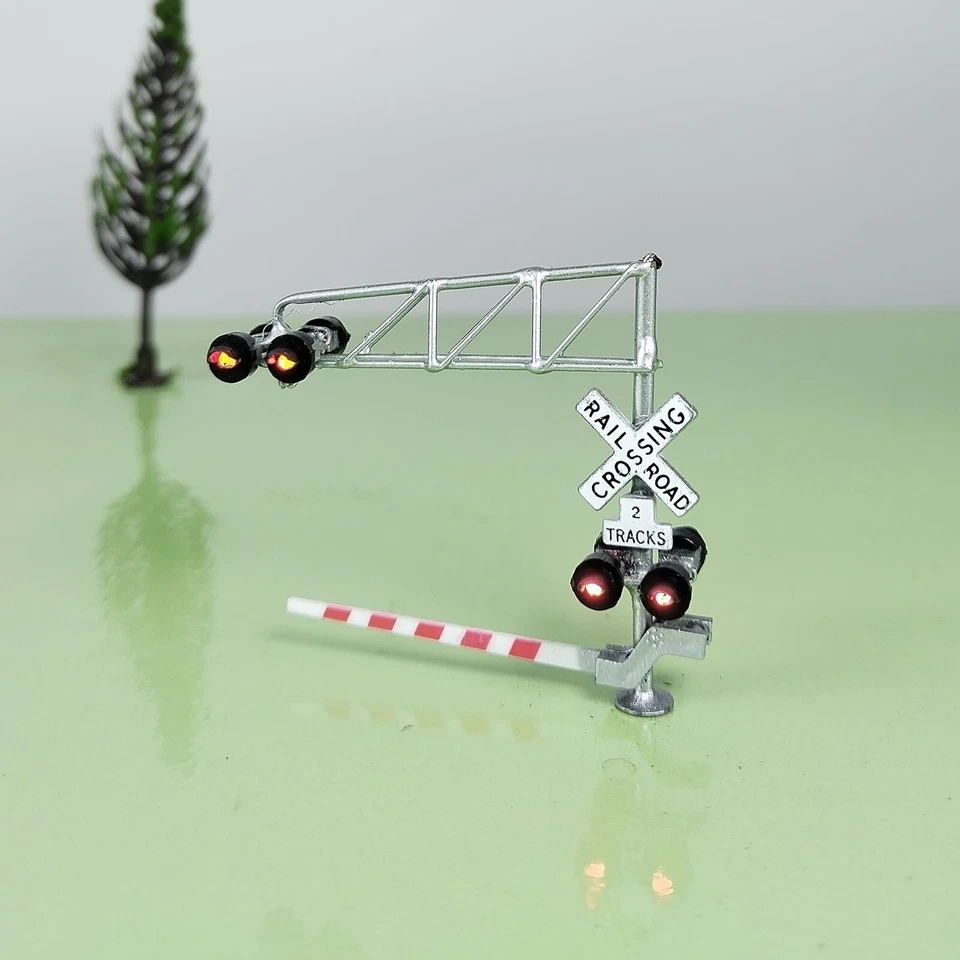 1 x N scale model cantilever grade crossing signal with gate arm barrier #C160G - Image 4 of 4
