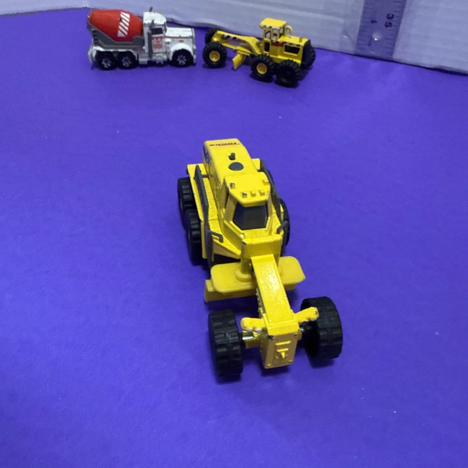 Lot Of 3 Construction diecast vehicles used. Matchbox and Tonka - Image 4 of 4