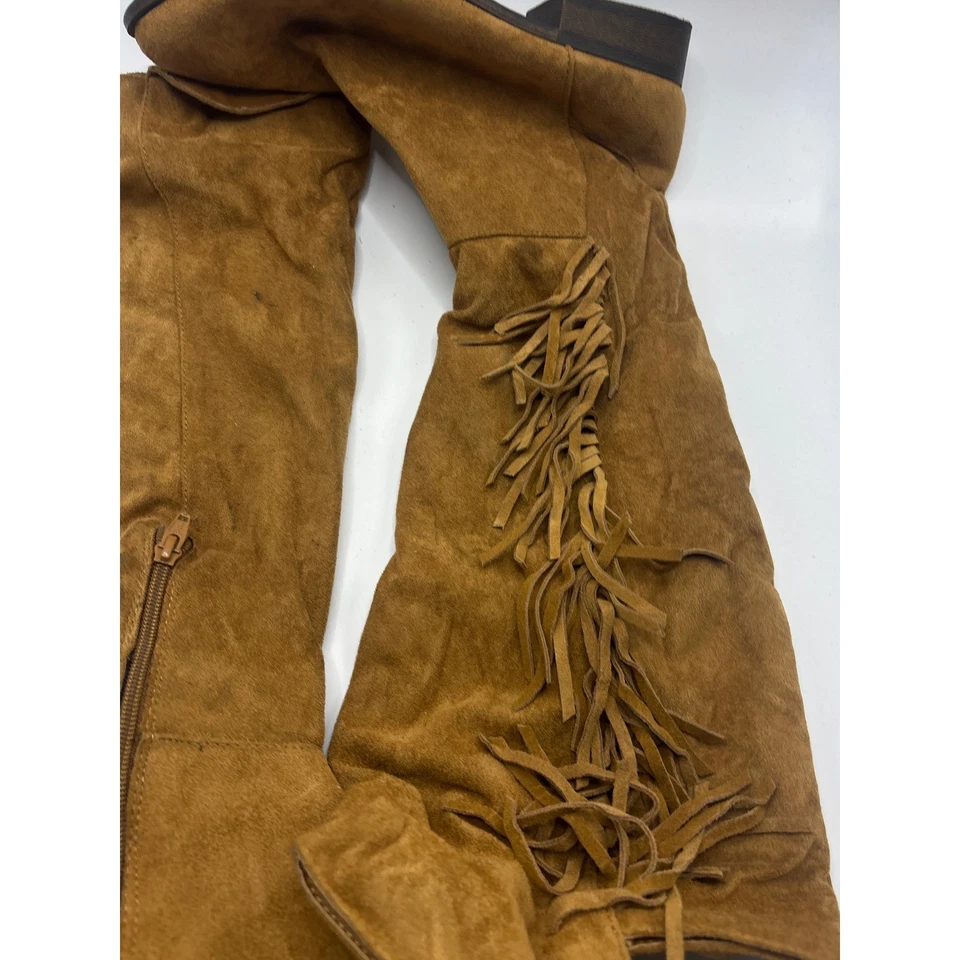 Botas hasta la rodilla Mossimo Supply Co para mujer de gamuza tostada imitación cuero flecos talla 11 Foto 4 de 4