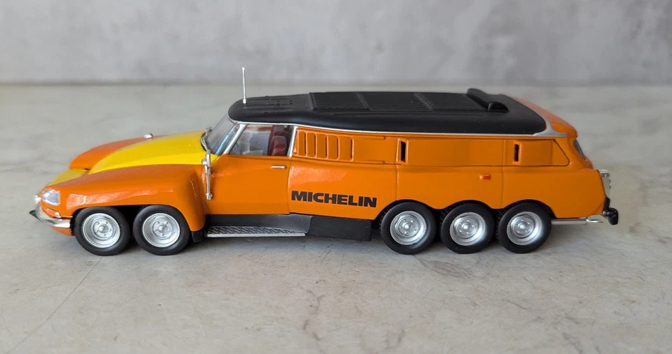 Altaya Citroen DS Plr Mille Pattes Michelin en caja Foto 3 de 4