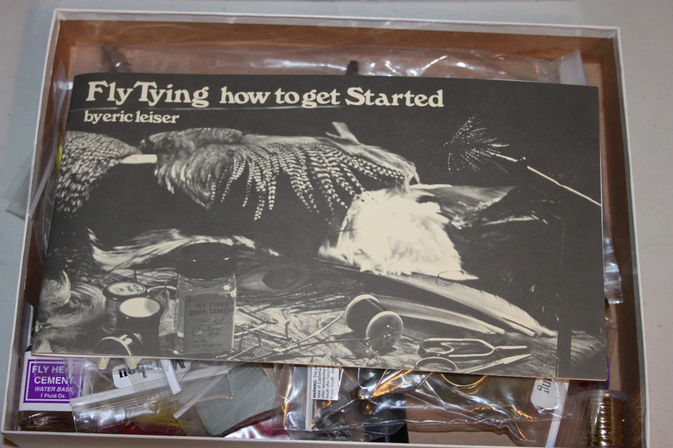 Kit de atado de moscas Wapsi Regal, kit completo en caja, sin usar, material, herramientas, manual Foto 4 de 4