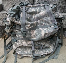 U.S. MILITARY ISSUE MOLLE II LARGE RUCKSACK with FRAME & POUCHES