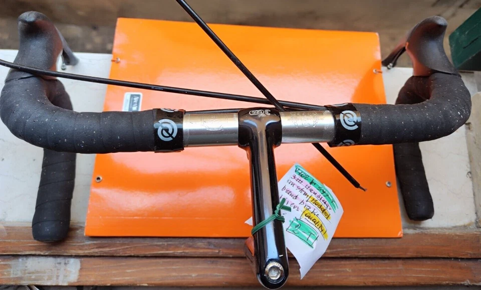 BUENA CALIDAD 3ttt MOD GRAND PRIX MANILLAR VÁSTAGO 3ttt MODOLO PALANCAS DE FRENO MANUBRI Foto 2 de 4