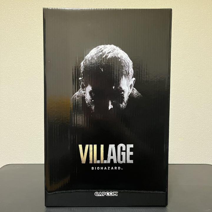 Figure Chris Redfield PS5 BIOHAZARD VILLAGE COLLECTOR