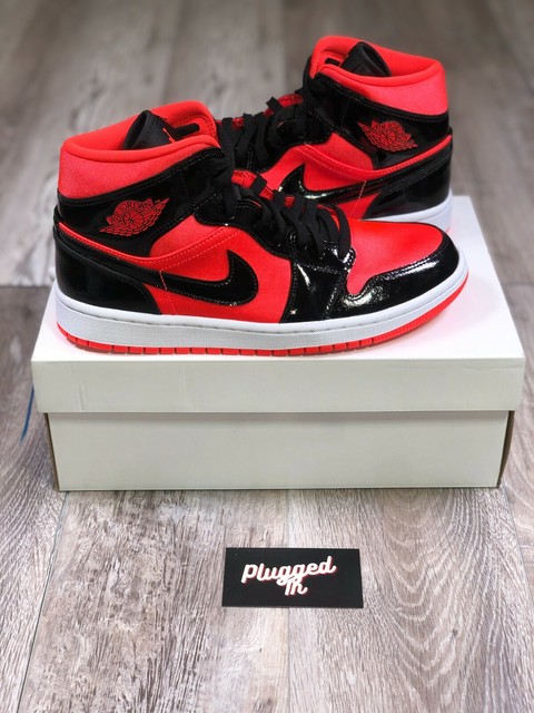 Jordan Retro 1 Mid Hot Punch Black Bright Crimson Bred Chicago WMNS Sz 11 for sale online | eBay
