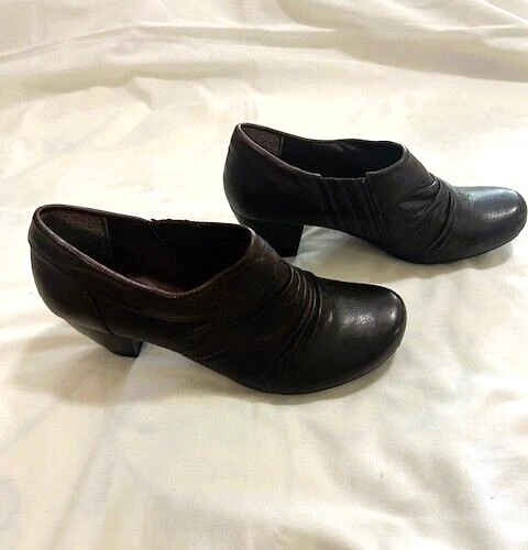 Botines Bare Traps Damas Talla 9M Cuero Parte Superior Marrón Acanalado Tacones Gruesos leer Foto 2 de 4