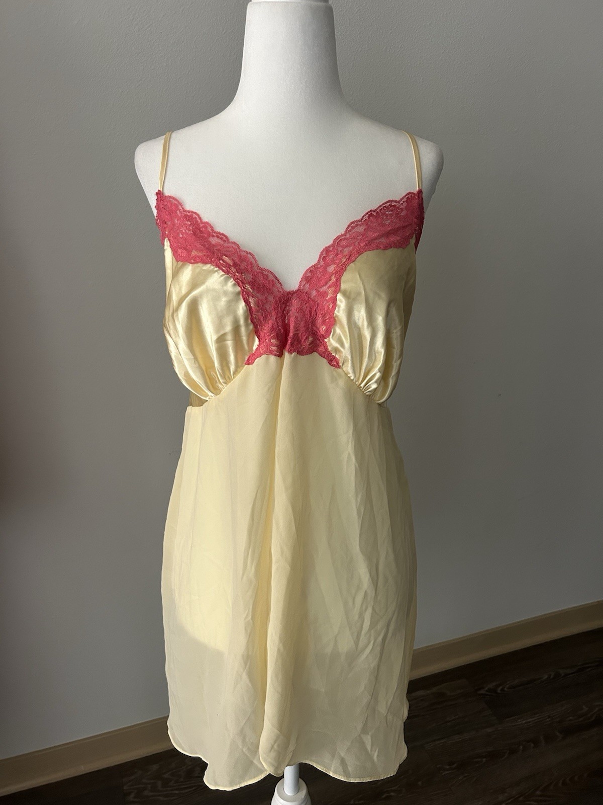 Secret Treasures Babydoll Pink Lace Butter Yellow Top Y2K Coquette Feminine