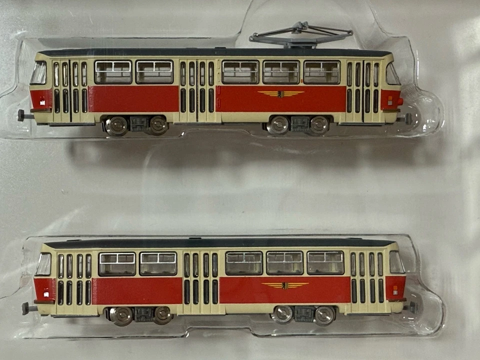 Tomytec 977814 / 327714 Spur N, Dresdner Straßenbahn Typ Tatra T4+B4, NEU OVP - Bild 2 von 4