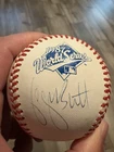New ListingGeorge Brett Signed World Series Baseball Kansas City Royals