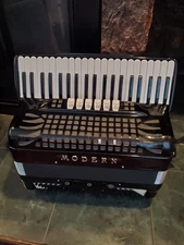 Borsini Modern Accordion