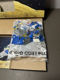 LEGO 11910 - *RARE* Classic Space Micro-Scale Space Cruiser New With Box SEALED