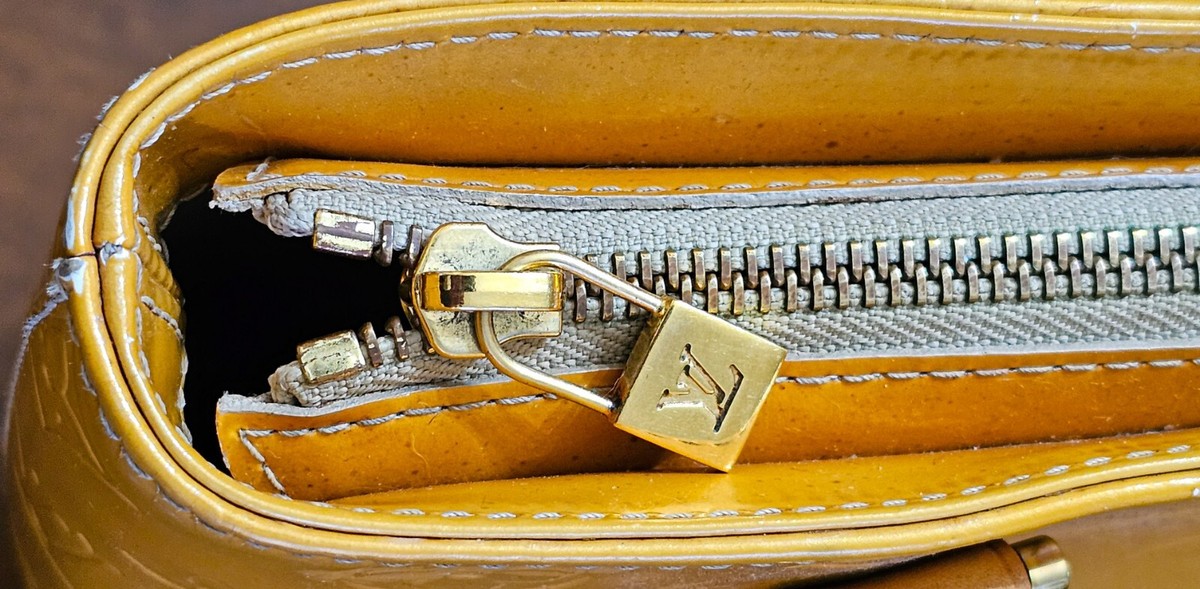 Authentic Louis Vuitton Yellow Vernis Houston Tote Bag IGUC