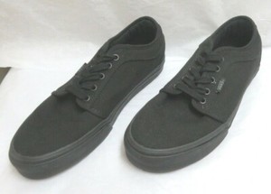 chukka low pro blackout