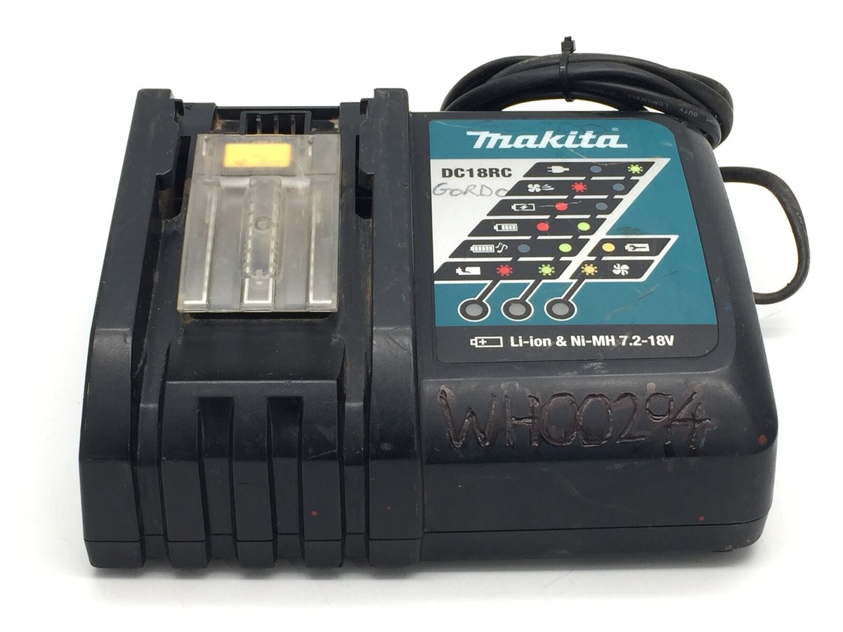 Makita DC18RC Caricabatterie - Ricambio Originale Per Batterie Makita - Modello 630718-5 Ricambio 630718-5 - copertina