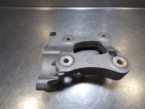 Opel Insignia 2,0 CDTI  B20DTH   Klimakompressor Halter 55588573