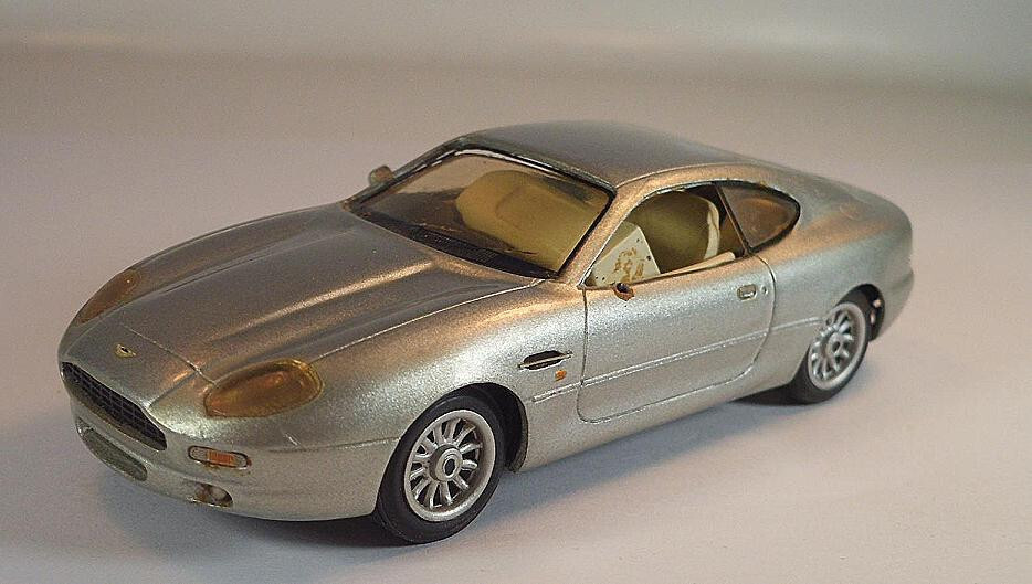 Miniature SMTS échelle 1/43 - Aston Martin DB7 Grise (CL43) - Occasion