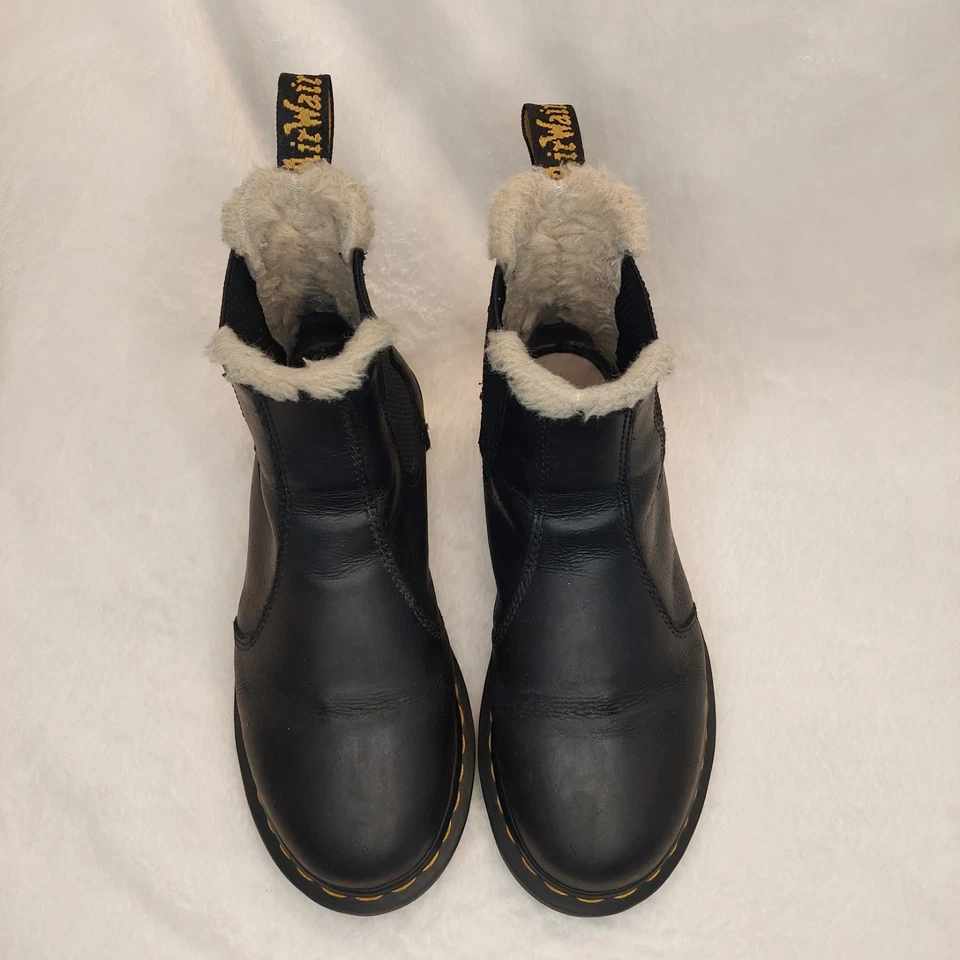 Dr Martens Leonore Chelsea Boots Women 7 Black Smooth Fur Punk Goth Shoes 2976 - Image 2 of 4