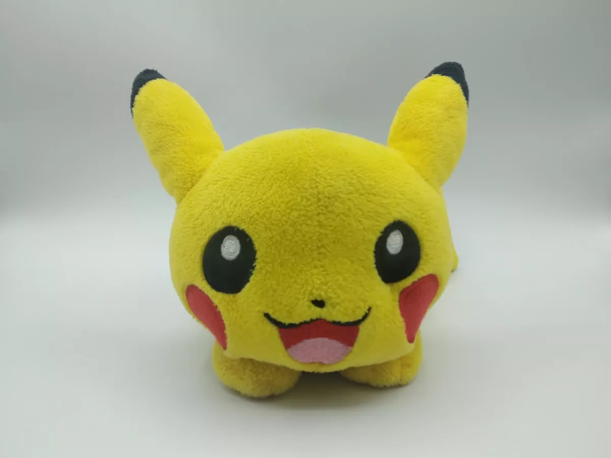 Peluche Pikachu Team Flare - N°1 Peluche Pokemon Officielle