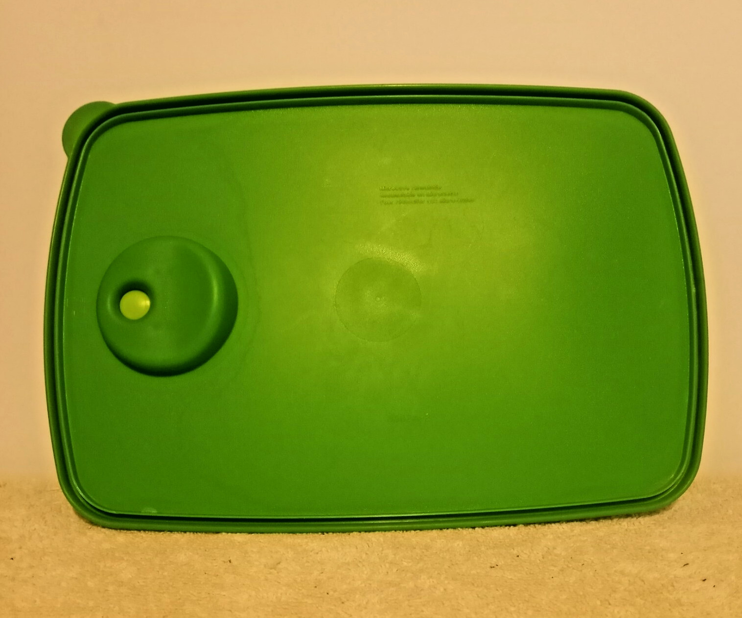 Tupperware 1.4L 6 Cups Green Vent and Serve 3381B-2 Food Container