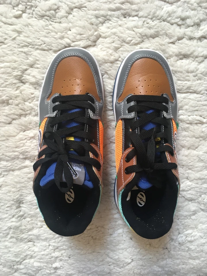 HEELYS Wheeled Shoes in 'Cosmical'/ Block Colour/ UK 7/ EU 40.5 Male Sizing - Image 4 of 4