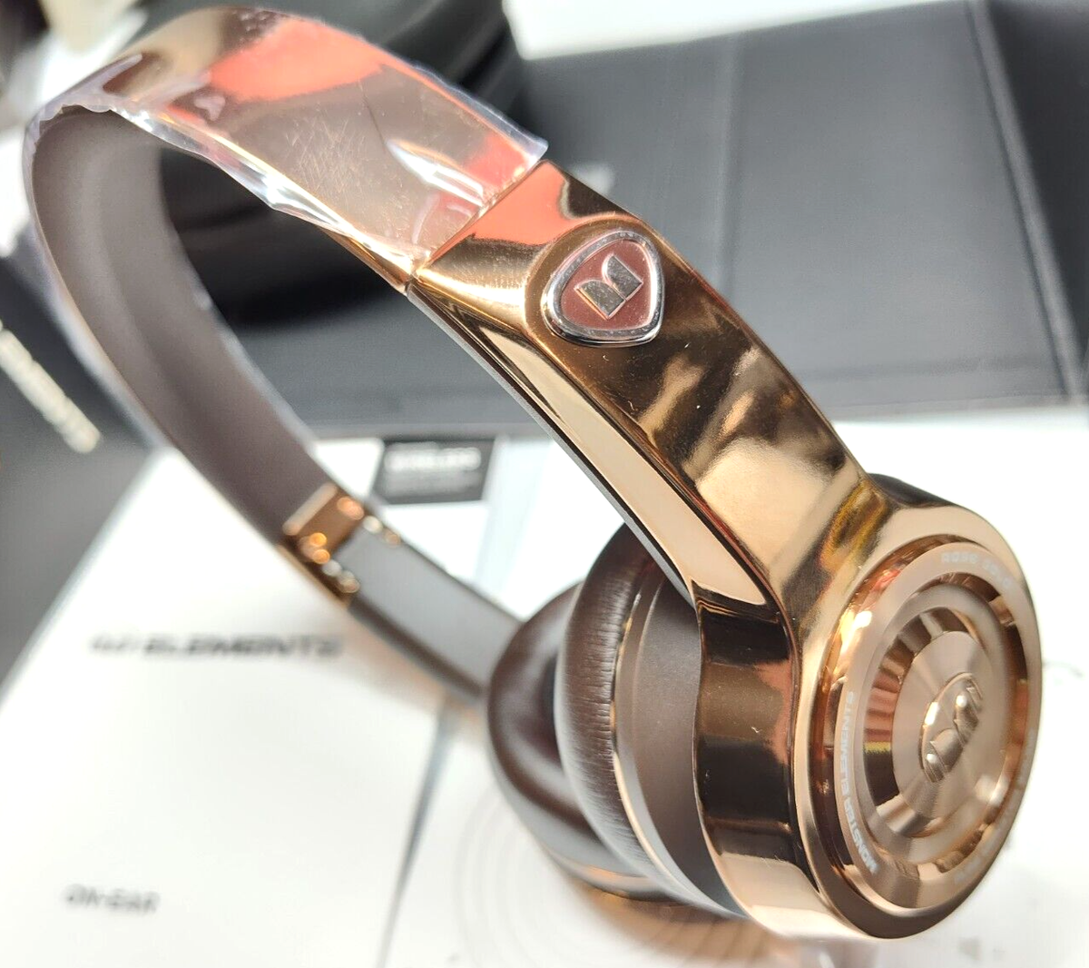NOS Monster Elements On-Ear APT-X CSR Bluetooth / Wired Rose NOS Monster Elements On-Ear APT-X CSR Bluetooth / Wired Rose