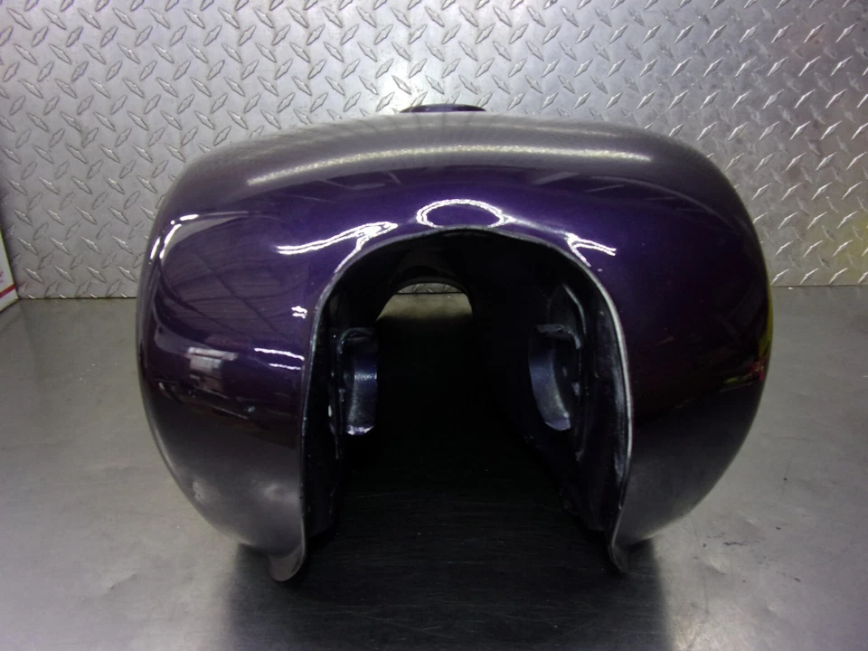 766 W YAMAHA BOLT XVS 950 2015 OEM GAS FUEL TANK - Image 2 of 4