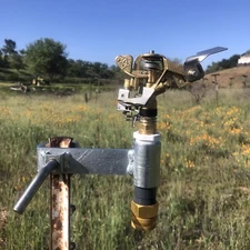 NEW 2 PACK HEAVY DUTY T-POST SPRINKLER W/MADE IN SPAIN BRASS IMPACT SPRINKLER