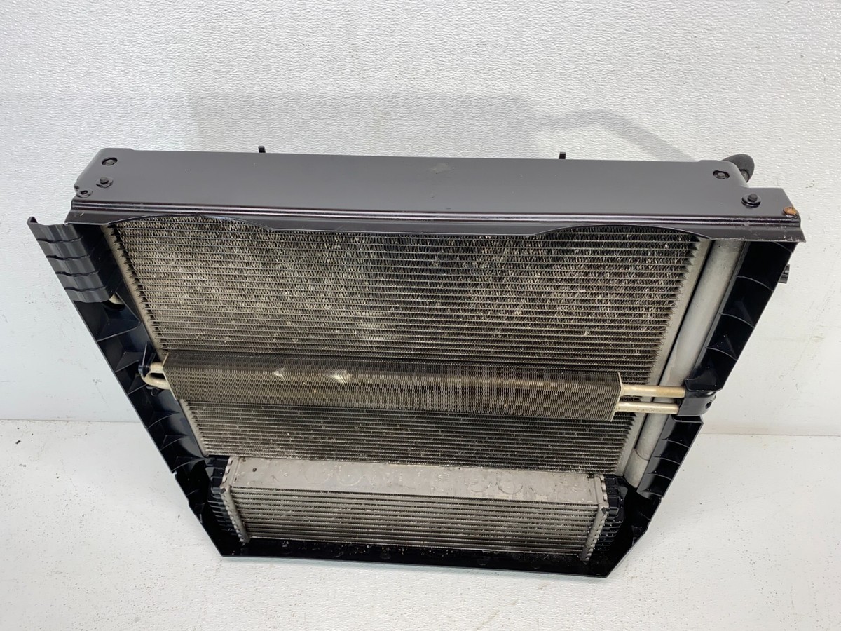 08-14 BMW E70 E71 X5 X6 N55 Front Radiator Condenser
