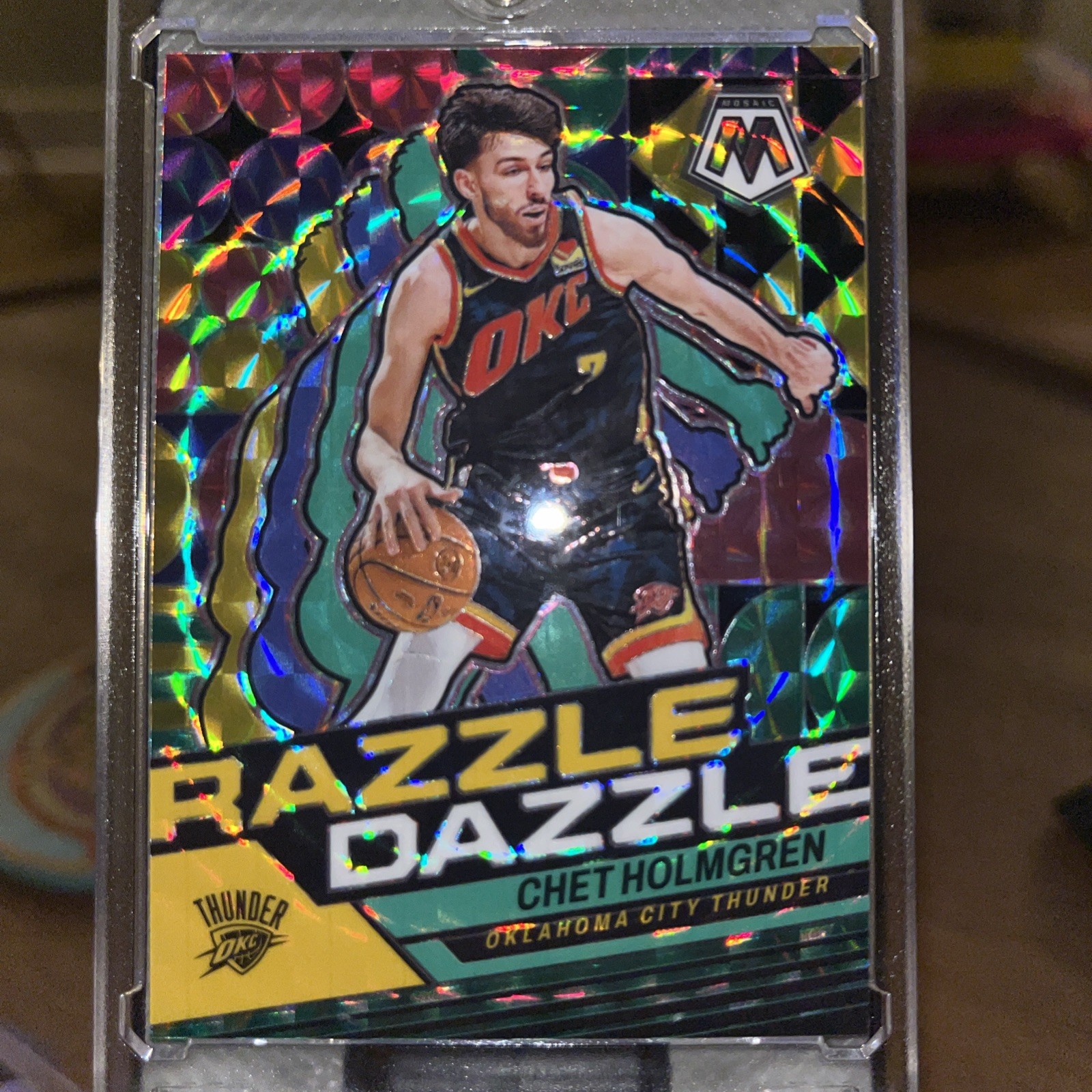2023-24 Panini Mosaic Razzle Dazzle Chet Holmgren OKC Thunder #14 SP