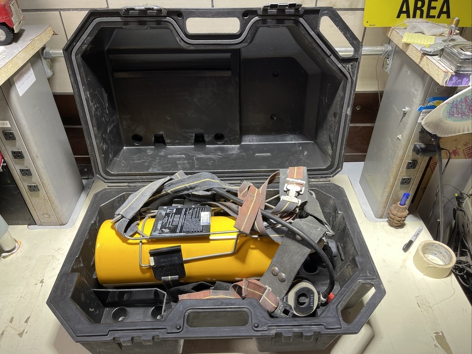 Scott Back Frame Assembly And Tank Industrial SCBA Gear | eBay