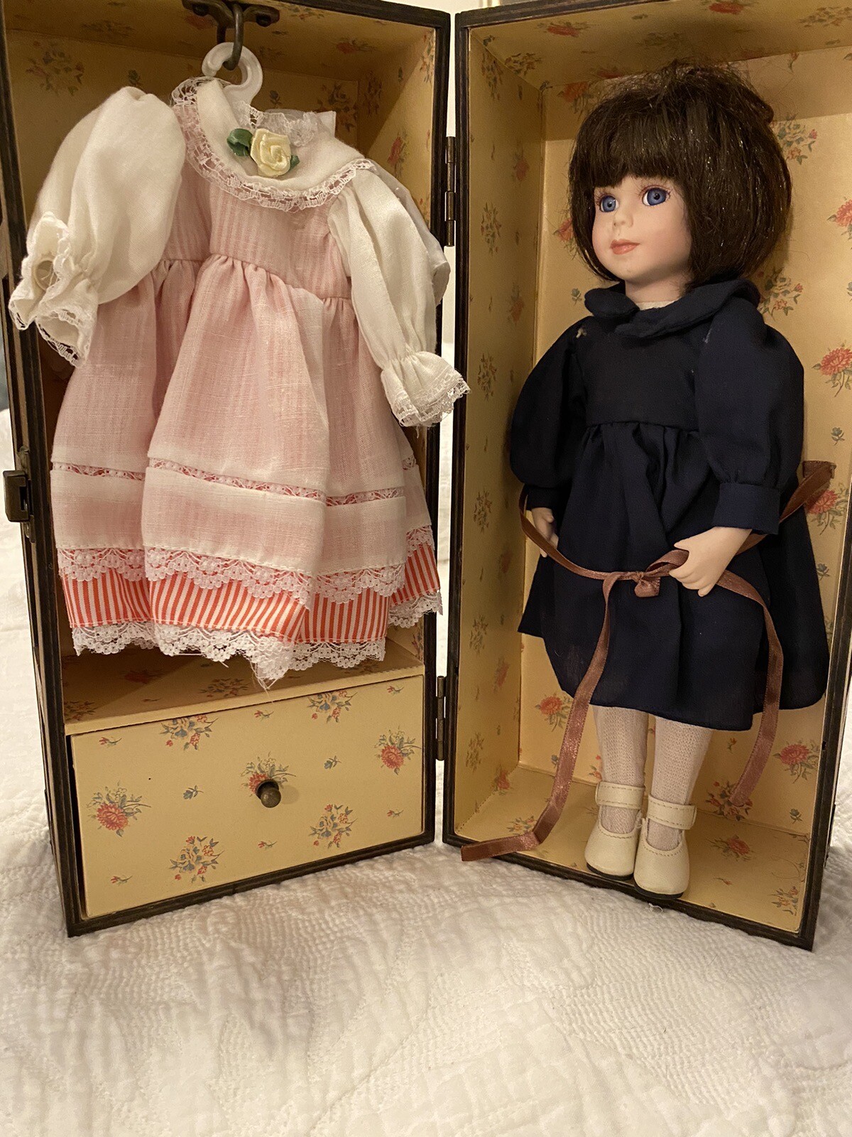 Vintage Trudy Traveler Doll w/Wood Case And 3 Extra Outfits