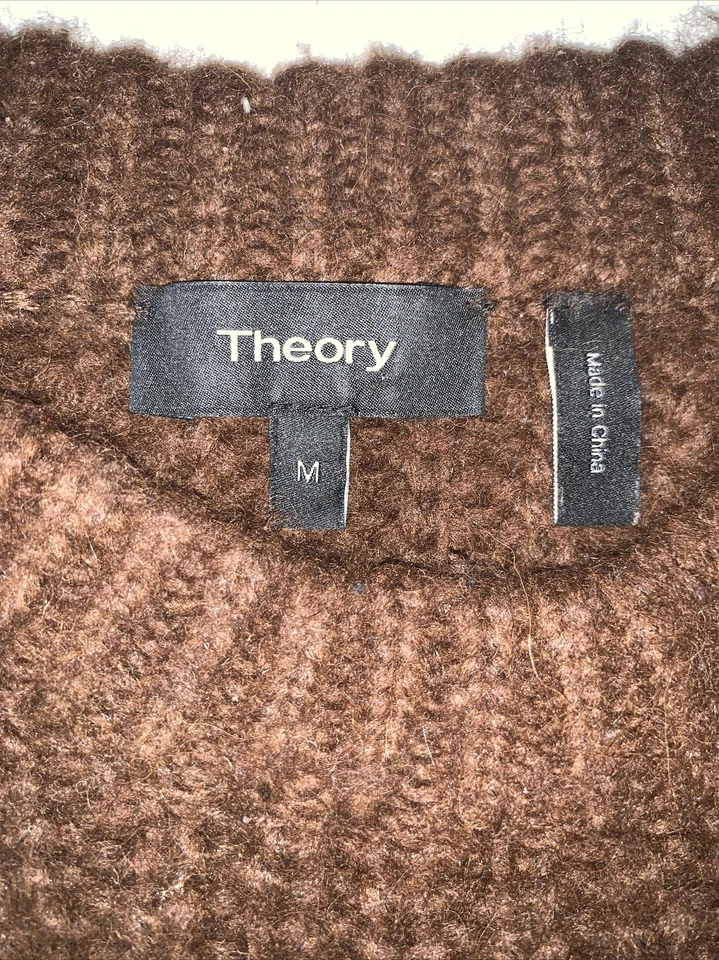 Suéter de alpaca tejido con cable Theory usado para mujer (talla M) Foto 3 de 4