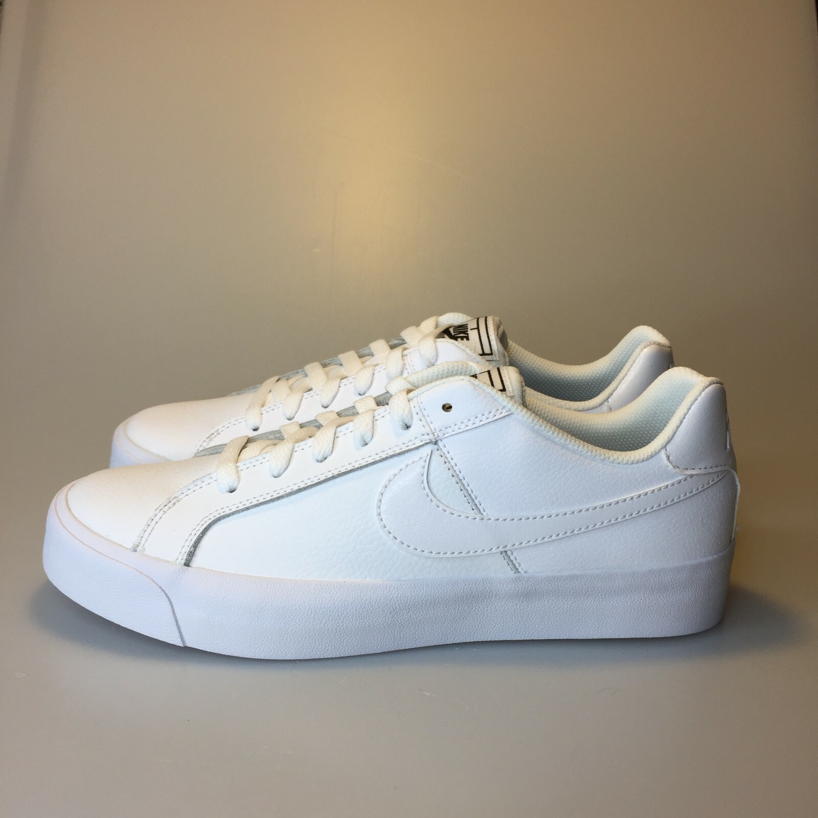 nike ao2810