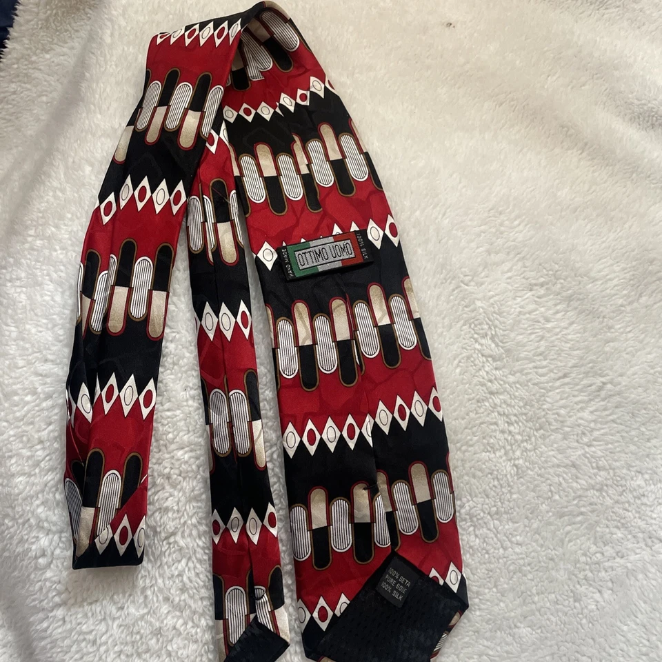 Ottimo Uomo 手工艺术装饰 100% 真丝领带黑色红色面霜 — 第 2/4 张图片