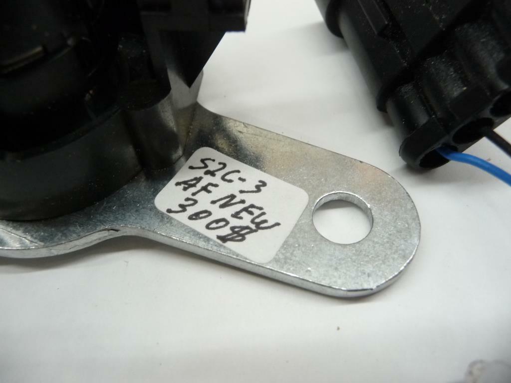2010-2015 Ferrari 458 Italia, Spider LH, Left Lock Cylinder 82343400 OEM A1