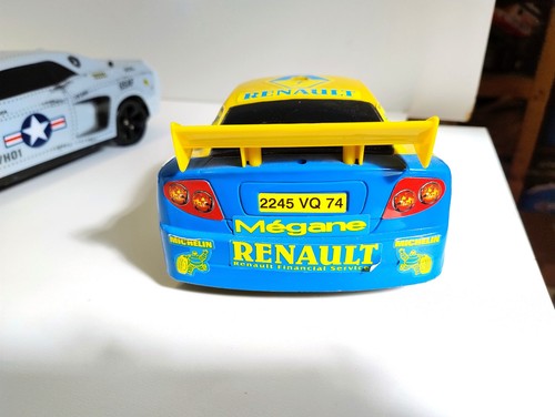 Radiocommande Mario Kart Carrera Revell Mégane Renault Dodge à restaurer - Photo 8/12