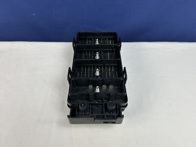 20822694, Chevrolet Malibu 2.4L, Fuse Box Under Hood Module 20822694, Chevrolet Malibu 2.4L, Fuse Box Under Hood Module