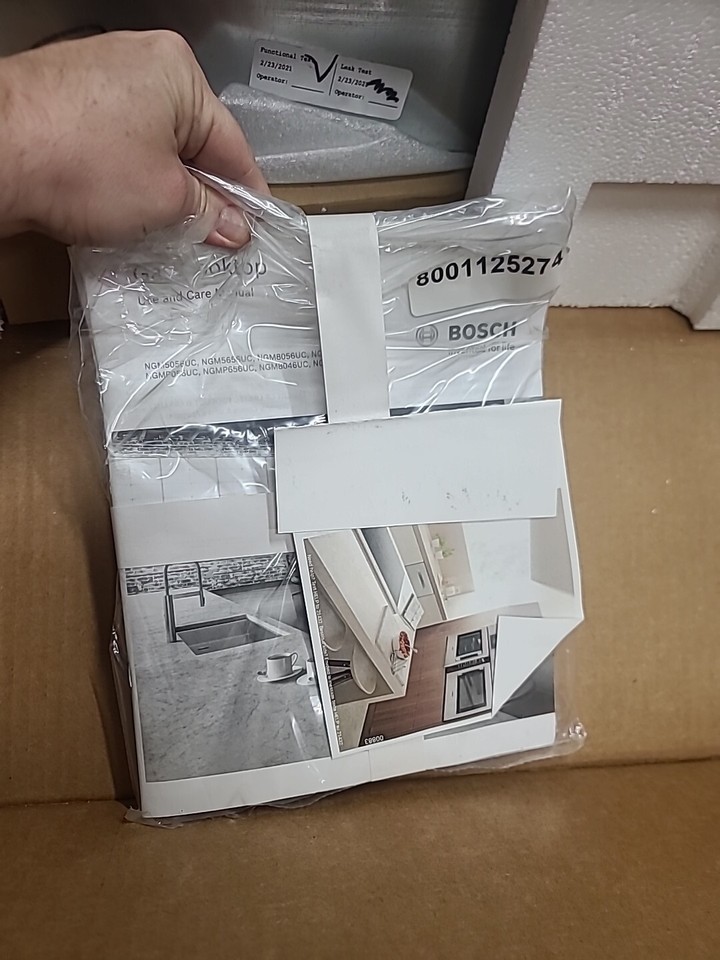 Bosch NGM8656UC 800 Series 36 inch Stainless 5 Burner Gas Cooktop