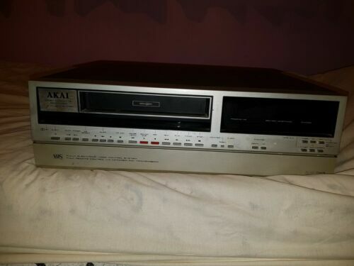 Akai GXC-709D Glass-Head Stereo Cassette Deck In Excellent Condition New Belts