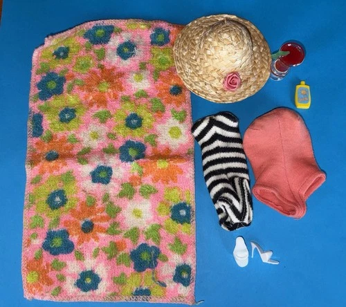 Vintage Barbie * SWIMSUITS * Shoes * Hat * Towel * Hong Kong HEELS * Cute Set!