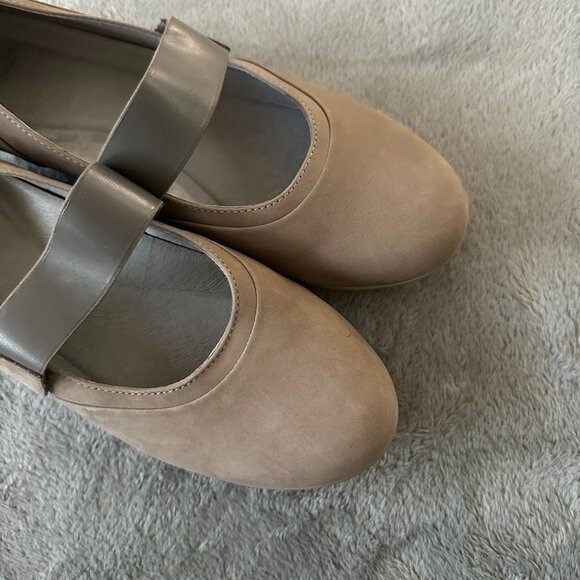 Dansko Kendra Mary Jane Slip On Shoes Flats Women's 41 US 10.5 11 Beige View 2