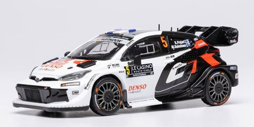 Modèle réduit TOYOTA GR Yaris Rally1 idéal pour décorer un bureau de passionné WRC