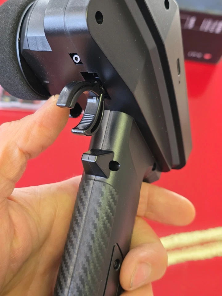 6-Kanal !HV! RC-Fernsteuerung mit 2xEmpfänger 2,4GHz - Bild 2 von 4