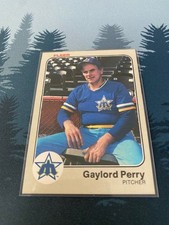 1983 Fleer - Gaylord Perry #483 - FREE SHIPPING