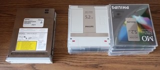 SONY MO DISK DRIVE SM0 F551 SCSI 5.2GB incl. 10 Medien