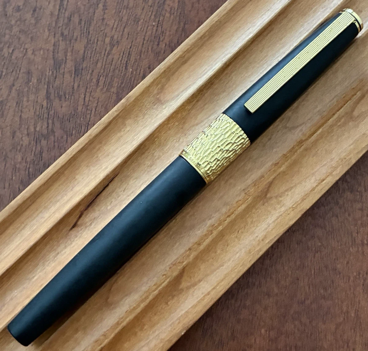 Gold, 18K Nib Gold Pilot Collectible Fountain Pens for sale | eBay