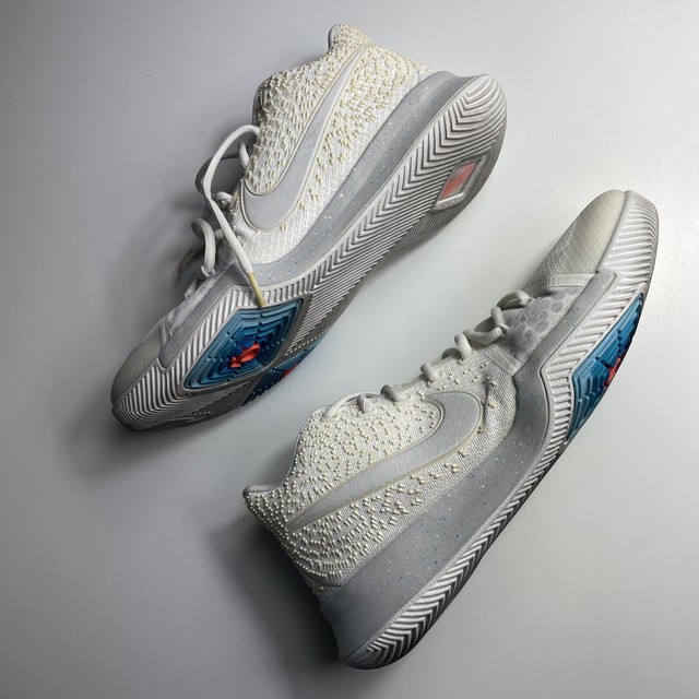 kyrie 3 ivory
