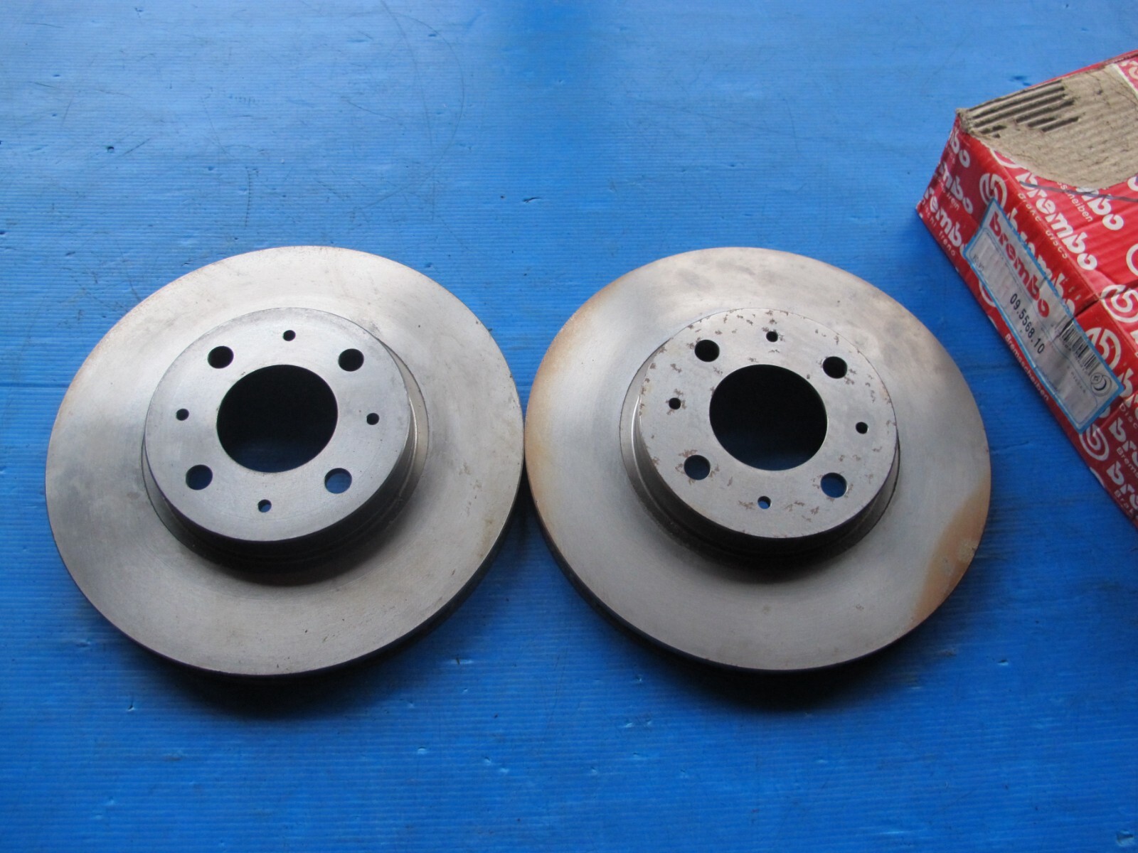 Disques de freins Brembo avant pour la restauration mécanique de Volvo 850
