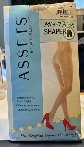 Assets by Spanx hoch taillierter mittlerer Oberschenkelformer Größe 2 nude neu im Karton