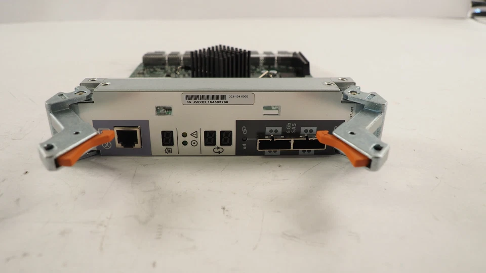 EMC Corporation SAE Disk Storage Array with 24 Bays ( no hard drives inside) - Image 3 of 4